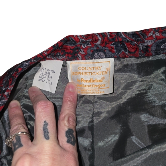 Country Sophisticates by Pendleton VTG Midi Skirt size 16 Red Pleated Rayon Wool - Picture 3 of 3